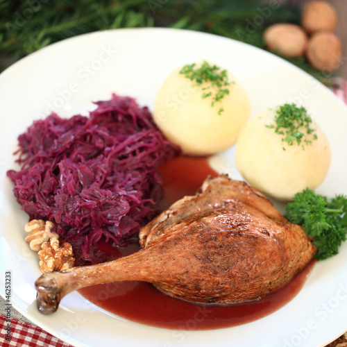 Photo: weihnachtliche Gänsekeule weihnachtliche Gänsekeule