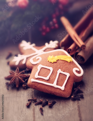 Photo: Gingerbread cookies and spices Gingerbread cookies and spices