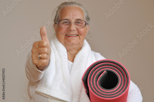 Photo: Sportliche Seniorin Sportliche Seniorin