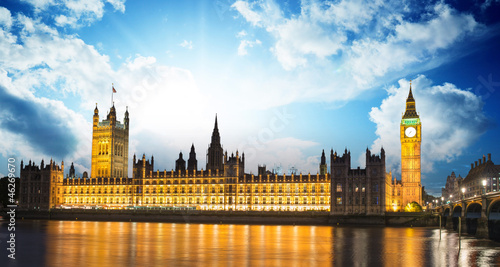 Photo: Big Ben and House of Parliament at River Thames International La Big Ben and House of Parliament at River Thames International La