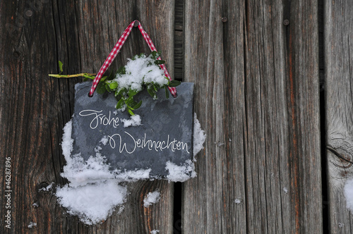 Photo: Steintafel mit "Frohe Weihnachten" Text Steintafel mit "Frohe Weihnachten" Text