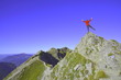 Balance auf Berggipfel