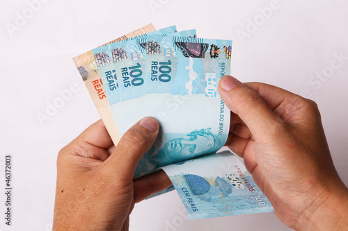Photo: Dinheiro na mão Dinheiro na mão