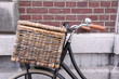 fahrrad mit bäckereikorb