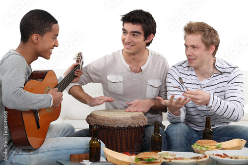 Photo: Convivial meal with music Convivial meal with music