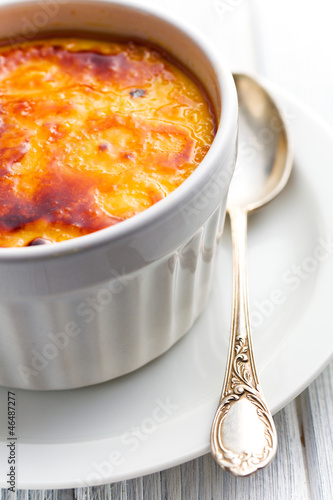 Photo: creme brulee in ceramic bowl creme brulee in ceramic bowl