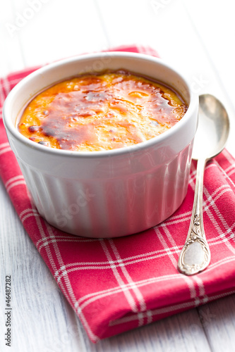 Photo: creme brulee in ceramic bowl creme brulee in ceramic bowl