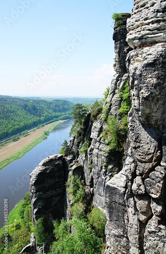 Photo: Blick von der Bastei auf die Elbe Blick von der Bastei auf die Elbe