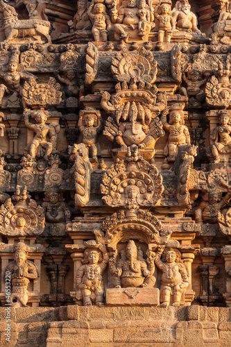 Photo: Brihadishwarar Temple, Thanjavur Brihadishwarar Temple, Thanjavur
