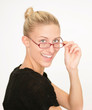 Junge Frau mit Brille