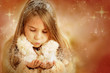 Photo: Kind an Weihnachten Kind an Weihnachten