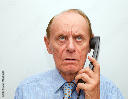 Photo: Nachdenken beim Telefonieren - Phone Call Nachdenken beim Telefonieren - Phone Call