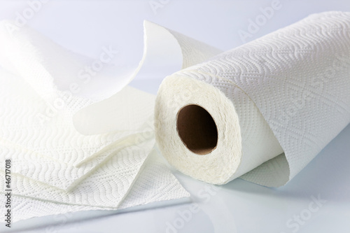 Photo: White paper towel White paper towel