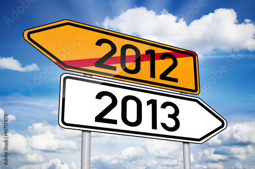 Photo: Wegweiser mit 2012 und 2013 Wegweiser mit 2012 und 2013