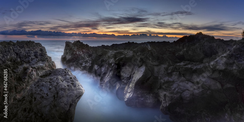 Photo: Gouffre de l'Etang-Salé au crépuscule - La Réunion Gouffre de l'Etang-Salé au crépuscule - La Réunion