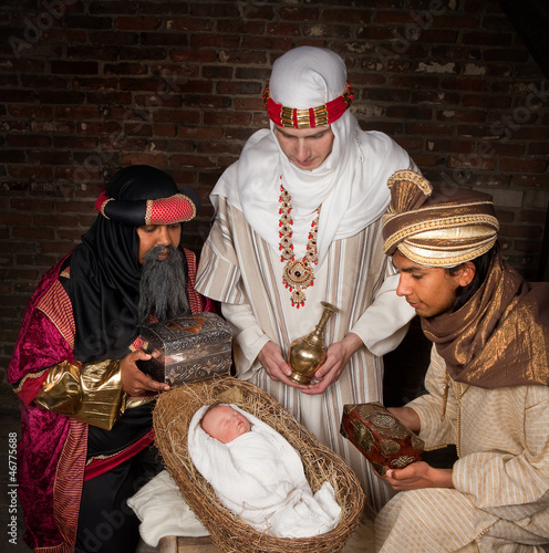 Photo: Wisemen visiting Jesus Wisemen visiting Jesus