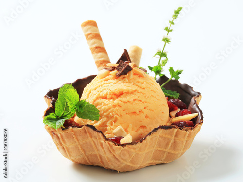Photo: Ice cream sundae Ice cream sundae