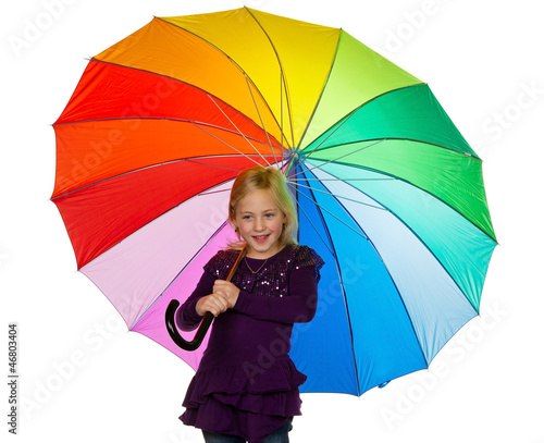 Photo: Kind mit einem bunten Regenschirm Kind mit einem bunten Regenschirm
