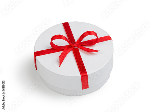 Photo: white round cilinder gift box with red bow white round cilinder gift box with red bow