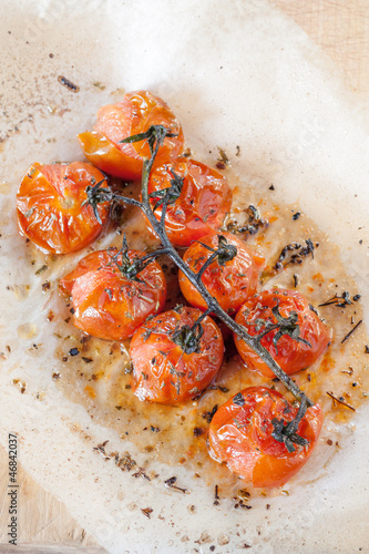 Photo: Roasted cherry tomatoes with herbs Roasted cherry tomatoes with herbs