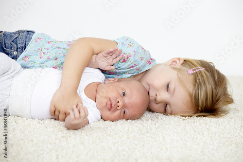 Photo: bruder und schwester bruder und schwester