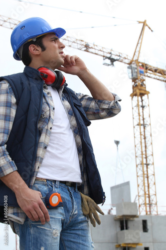 Photo: Cran on construction site Cran on construction site
