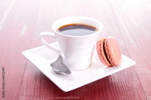Photo: coffee and macaroon coffee and macaroon
