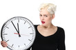 5 vor 12 frau mit uhr