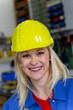 Mechanikerin in Werkstatt