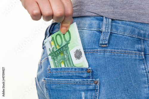 Photo: Hand mit Euro Geldschein Hand mit Euro Geldschein