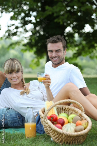 Photo: Couple with fruit basket Couple with fruit basket