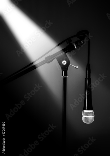 Photo: mic off stand mic off stand