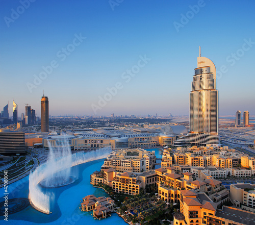 Photo: Downtown Dubai with its famous dancing water fountain Downtown Dubai with its famous dancing water fountain