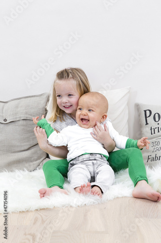 Photo: bruder und schwester bruder und schwester