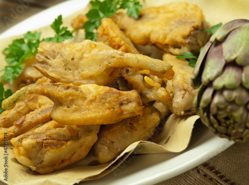 Photo: Carciofi fritti - Fried artichokes Carciofi fritti - Fried artichokes