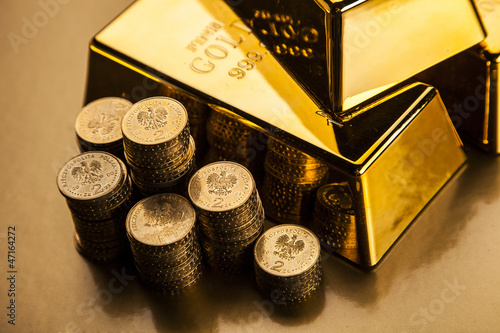 Photo: Gold bars! Money and financial Gold bars! Money and financial