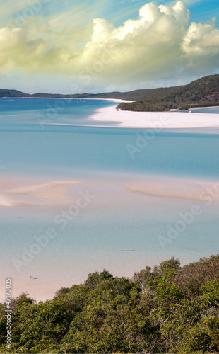 Photo: Wonderful colors of Whitsunday Islands on winter season, Austral Wonderful colors of Whitsunday Islands on winter season, Austral