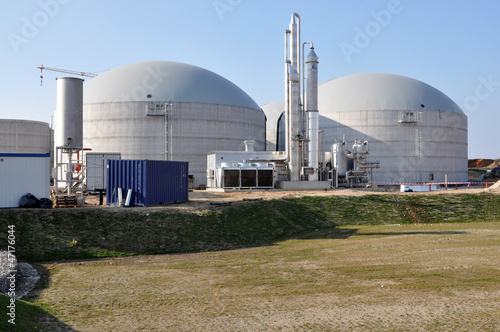 Photo: Zwei große Biogastürme Zwei große Biogastürme