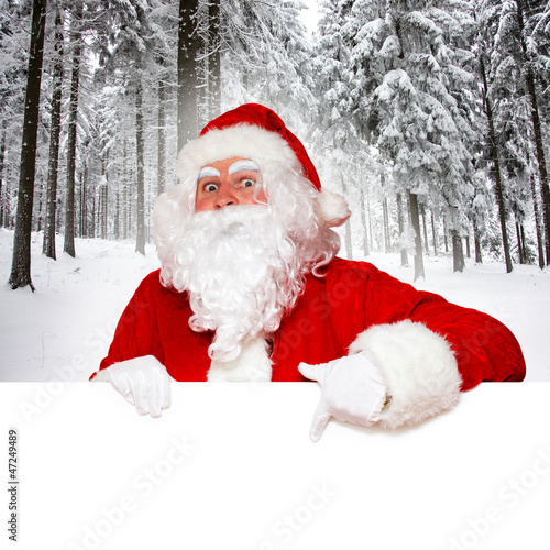 Photo: Weihnachtsmann mit Wintermotiv Weihnachtsmann mit Wintermotiv