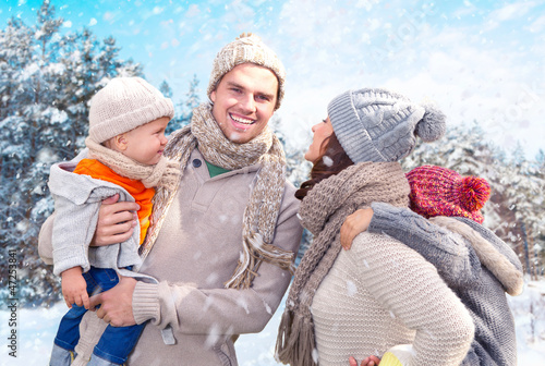 Photo: familie im winter familie im winter