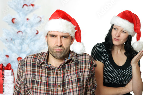 Photo: Streit unterm Weihnachtsbaum Streit unterm Weihnachtsbaum