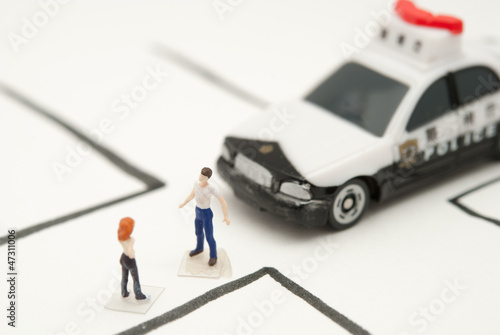 Photo: パトカーと男女 パトカーと男女