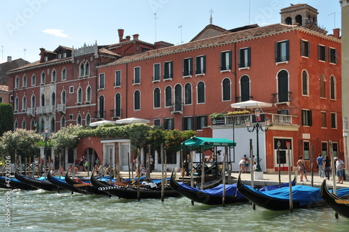 Photo: VENISE VENISE