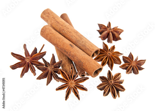 Photo: cinnamon sticks and star anise cinnamon sticks and star anise