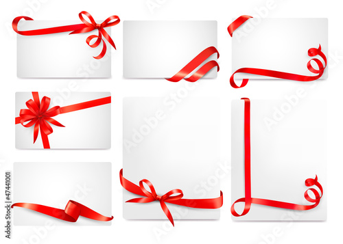 Vector: Set of beautiful cards with red gift bows with ribbons Vector Set of beautiful cards with red gift bows with ribbons Vector