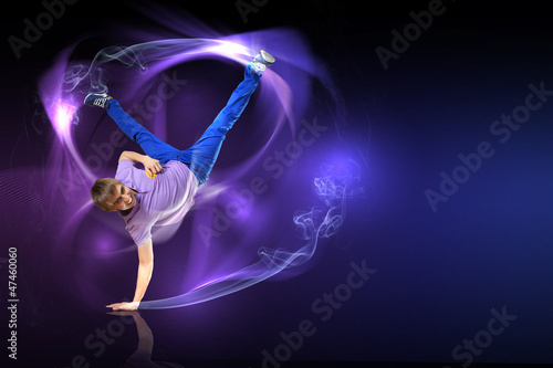 Photo: Modern style dancer Modern style dancer