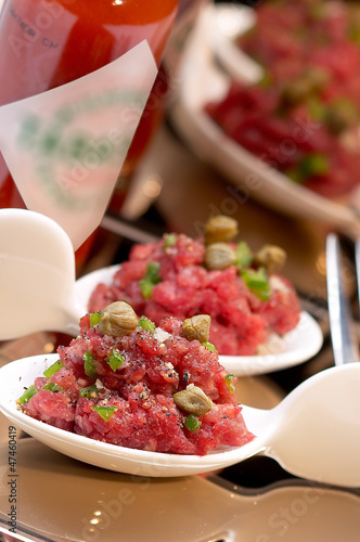 Photo: TARTARE DE BOEUF TARTARE DE BOEUF