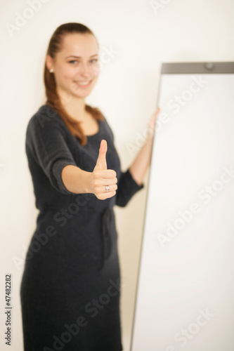 Photo: Studentin am Flipchart Studentin am Flipchart