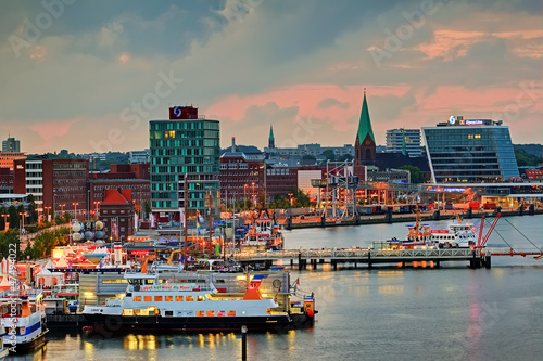 Photo: Kieler Förde am Abend Kieler Förde am Abend