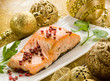 Foto: grilled salmon with pink pepper on christmas table grilled salmon with pink pepper on christmas table